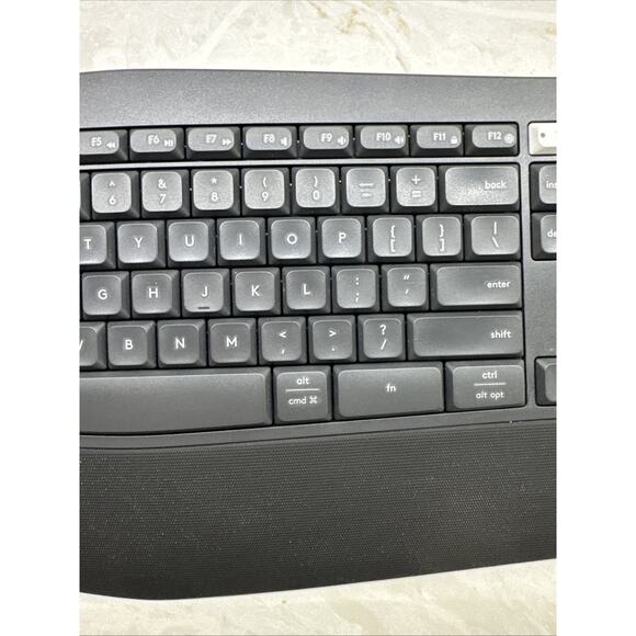Logitech MK850 Performance Wireless Keyboard and Mouse M720 #UM7890 W/ DONGLE - Picture 3 of 12